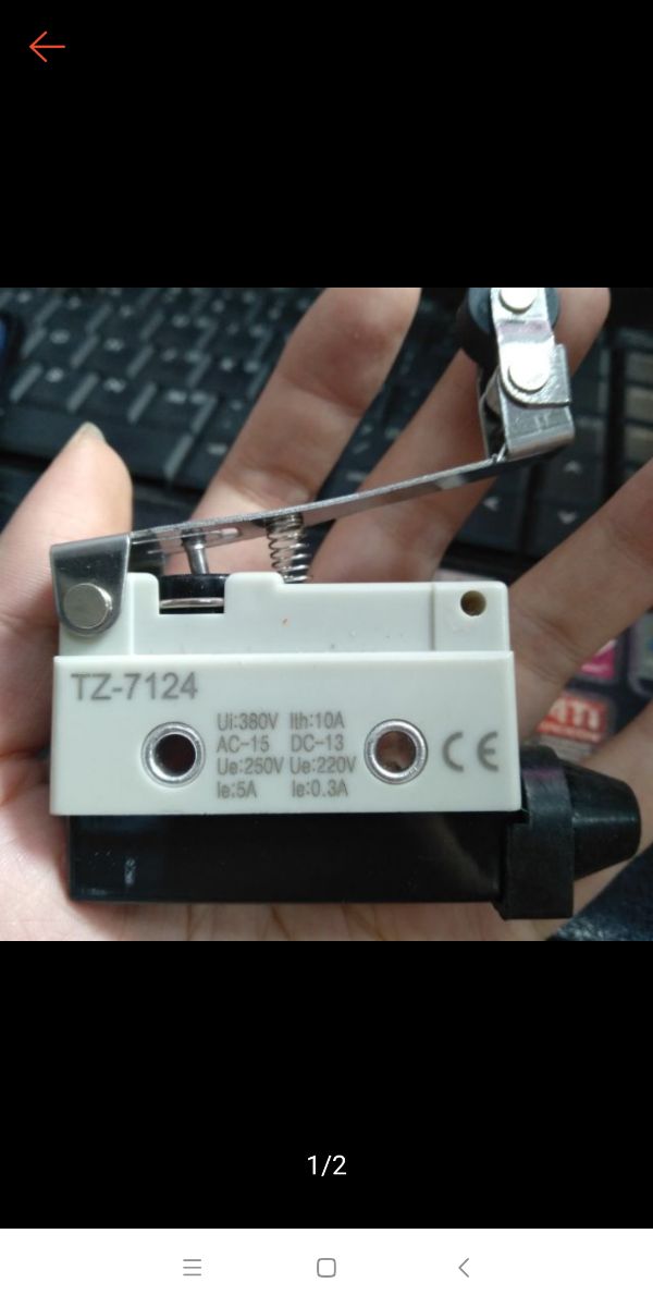 Công tắc hành trình có bánh xe 7124