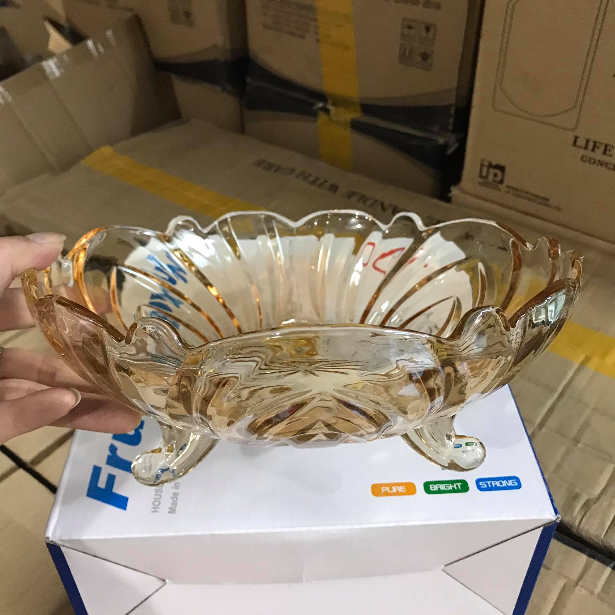 ĐĨA TRÁI CÂY THỦY TINH 3 CHÂN ĐỰNG HOA QUẢ