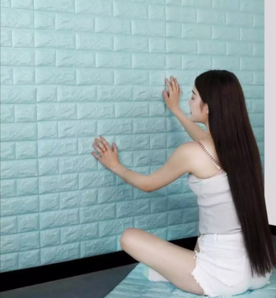 Bộ 10 tấm Xốp dán tường 3D loại dày 5 mm, kích thước 70×77 cm. Mặt sau có sẵn keo siêu dính dán được trên các vật liệu. Độ bền trên 10 năm. Nhiều màu lựa chọn