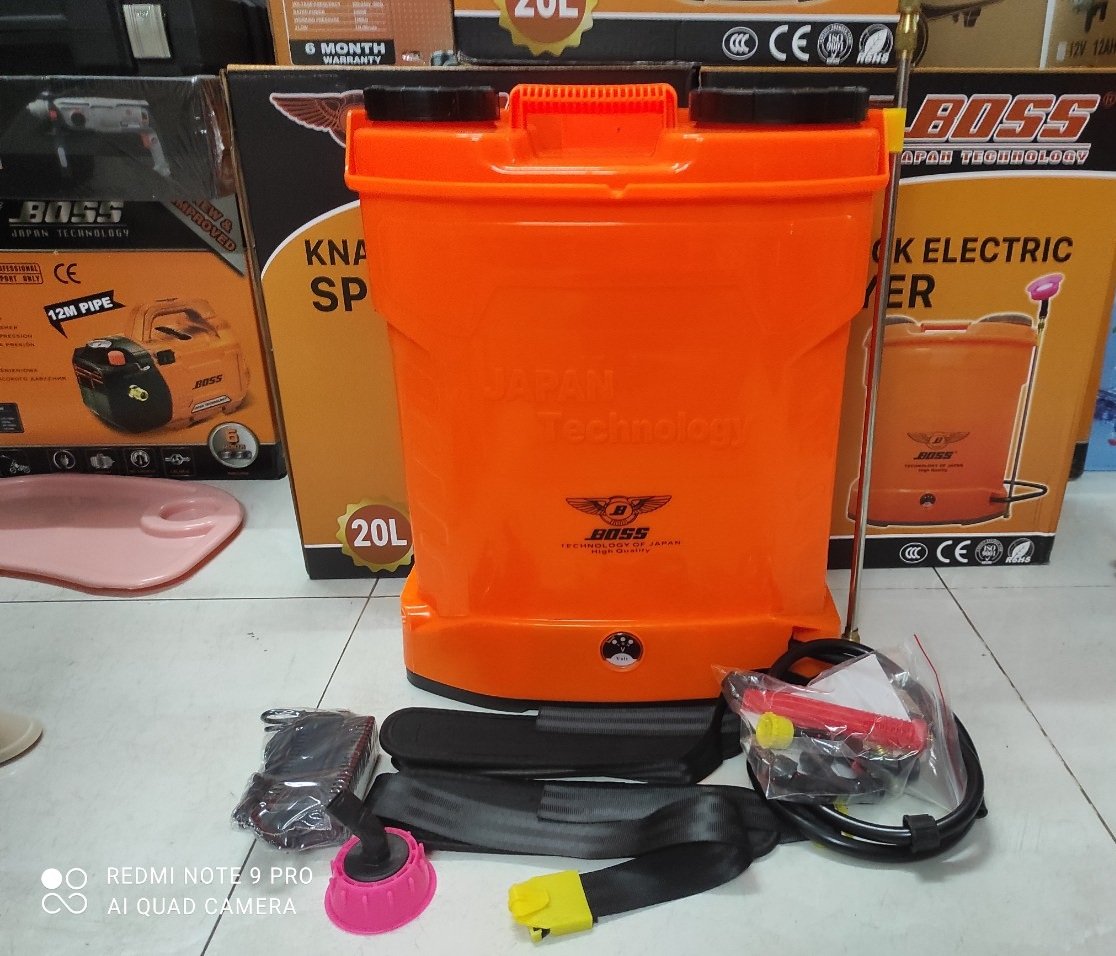 Bình phun th.uốc bằng điện Boss nhật 20 lít 1bơm