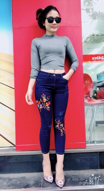 Quần Jean 9 Tấc Thêu Hoa