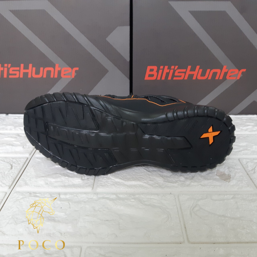 Giày Thể Thao Nữ - Layered Upper Black - DSWH02800DEN