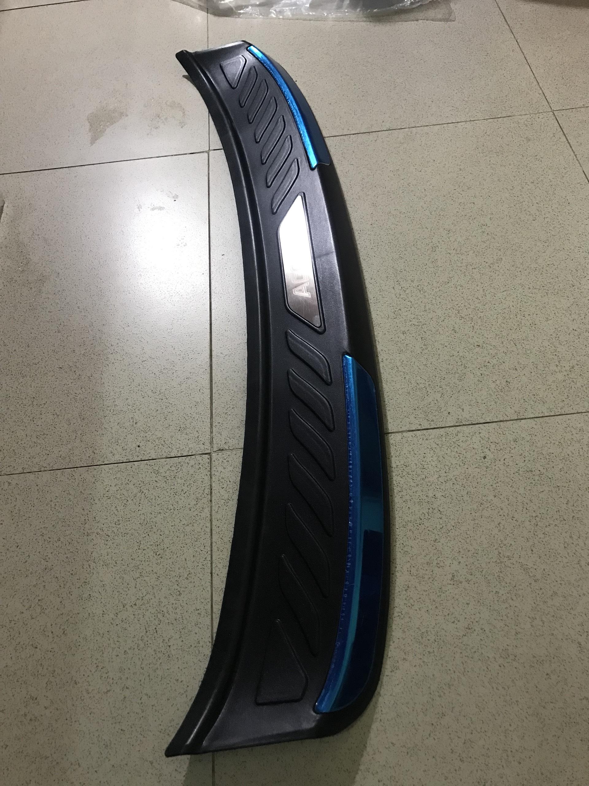 Chống trầy cốp ngoài 3d xe hyundai accent 2018-2019
