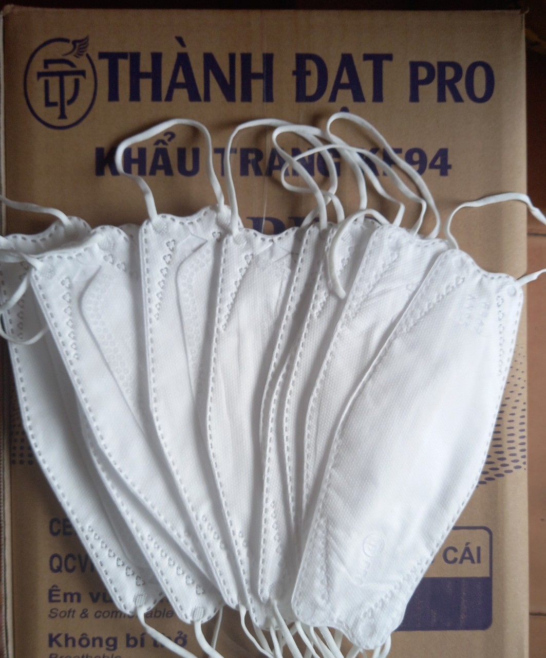 KHẨU TRANG KF94 THÀNH ĐẠT 2 BỊCH 20 CÁI TRẮNG