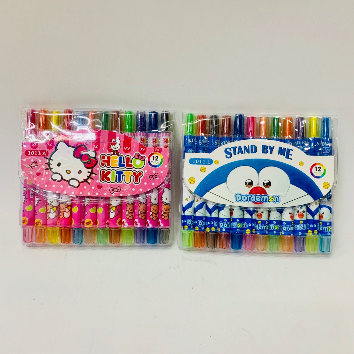 [HCM]Bút sáp màu vặn 12 màu chống gãy cho bé hình Doremon và Kitty 1011