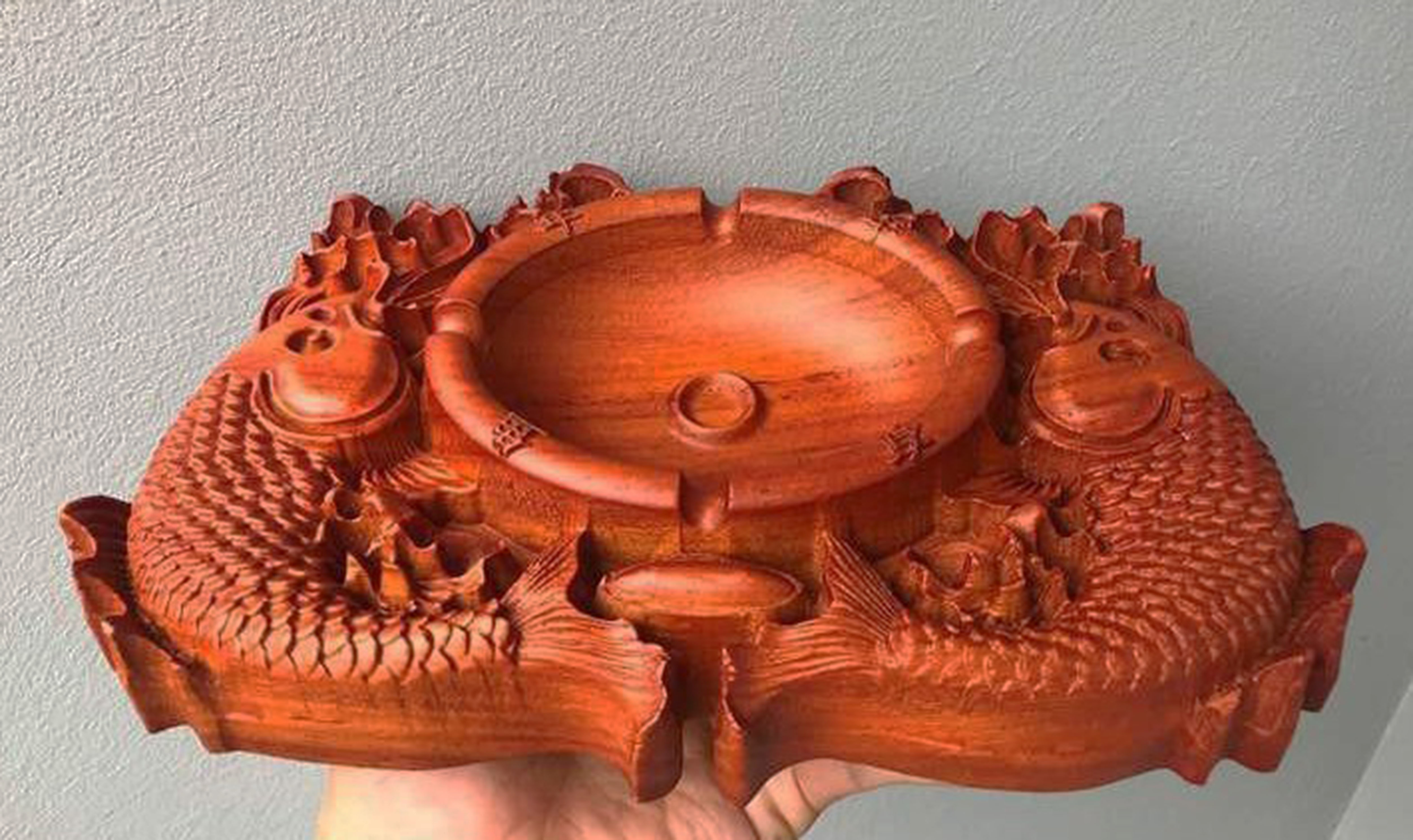 Gạt Tàn Gỗ Hương Chạm Cá Chép Siêu Dầy ( 22 x12 x4 Cm)