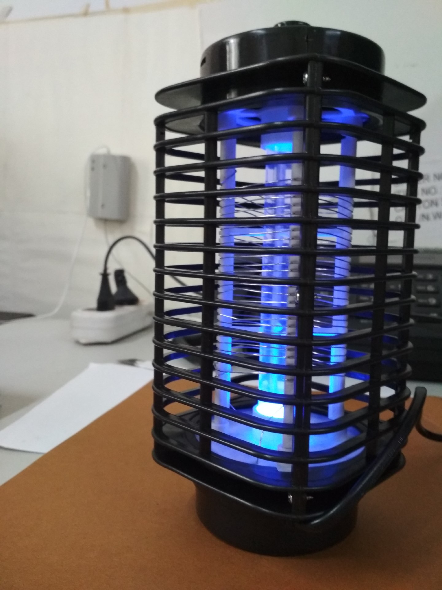 Đèn Bắt Muỗi Côn Trùng hình tháp 3D TOWER ( Đèn Bắt Muỗi Đen )