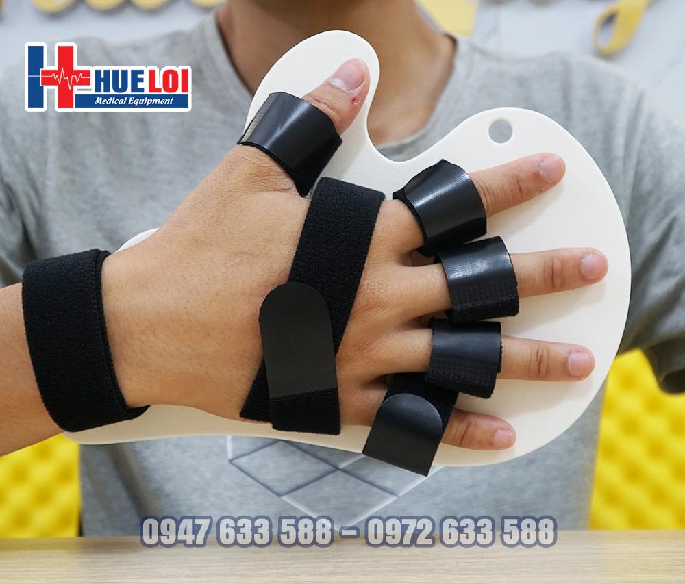 Nẹp cố định bàn tay