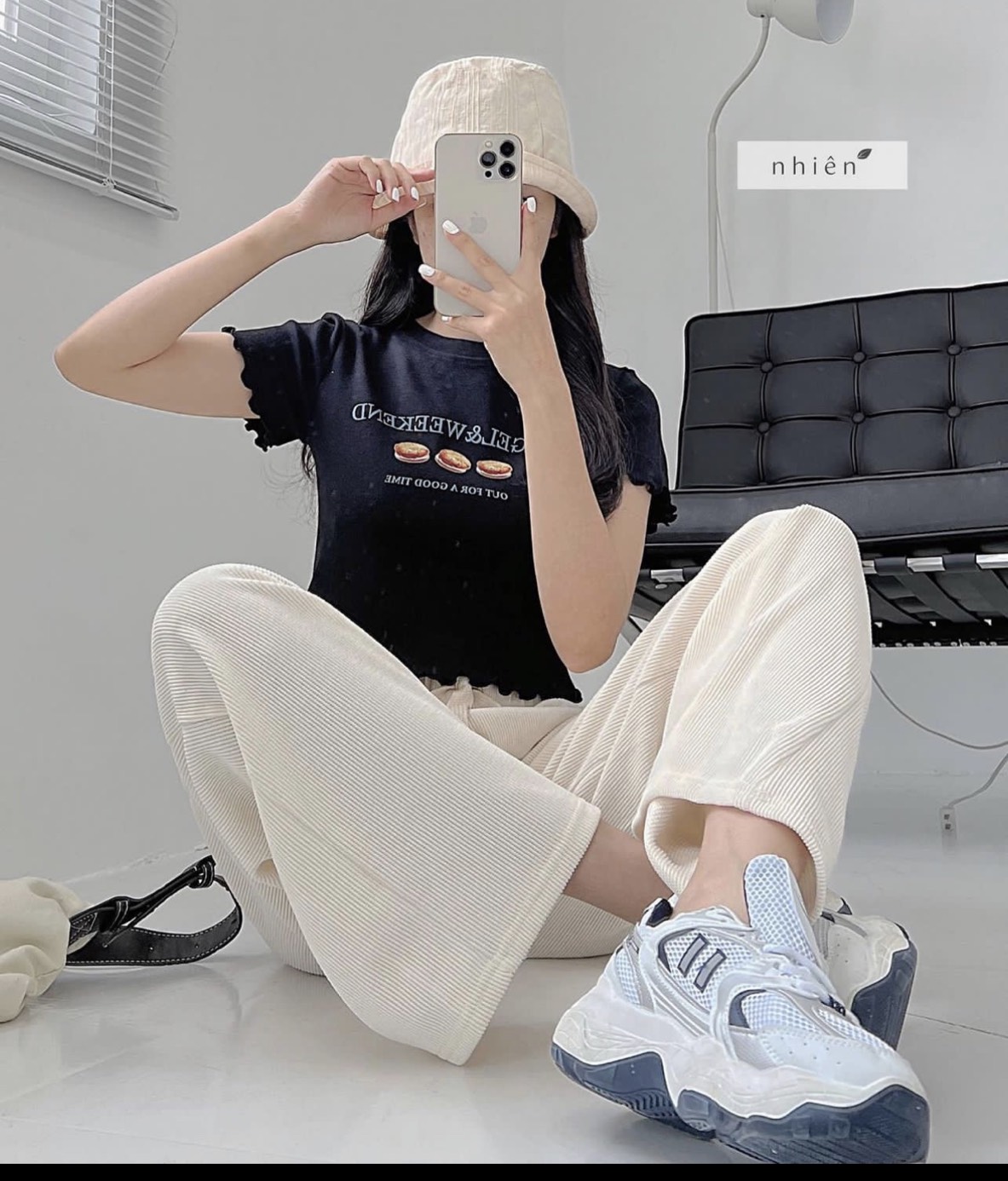 Áo croptop nữ in Bagel Weekend viền bèo AocrtINBAGEL056