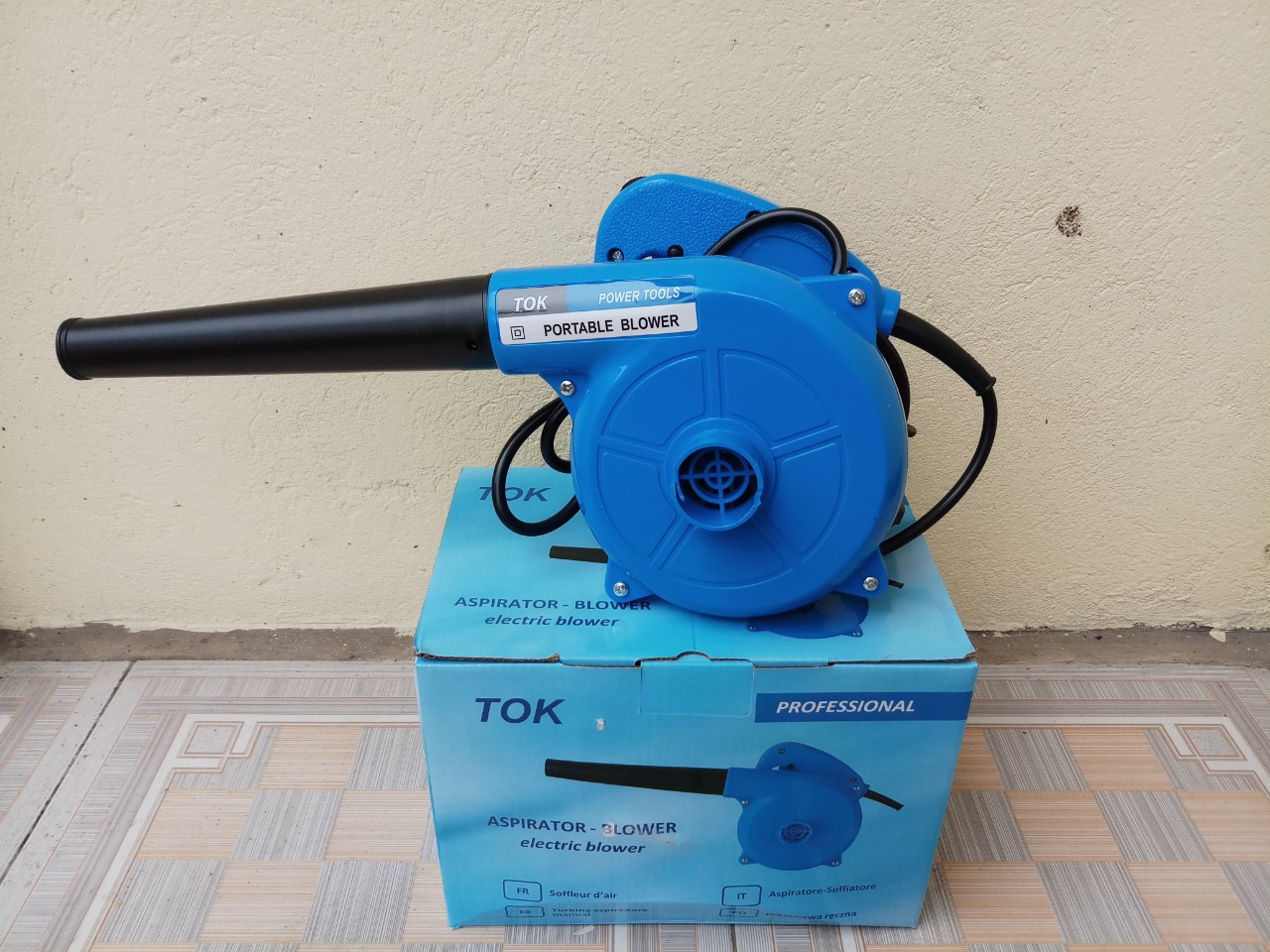 Máy thổi bụi TOK 1003 1000W, 6 cấp thổi