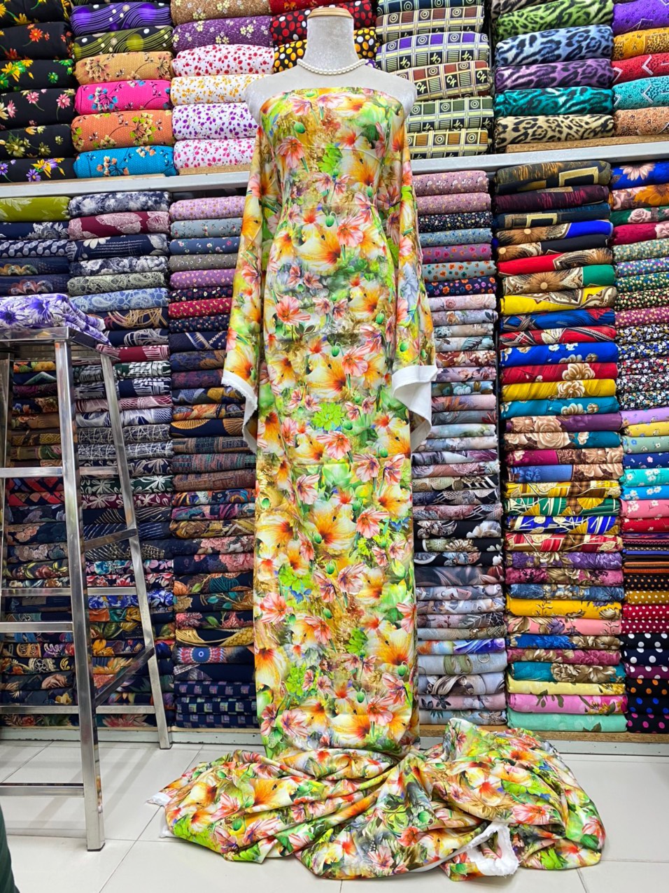 VẢI THUN PHÁP MAY ĐẦM ( KHỔ 1M5, CHẤT VẢI DÀY -THUN- ĐỨNG FORM)