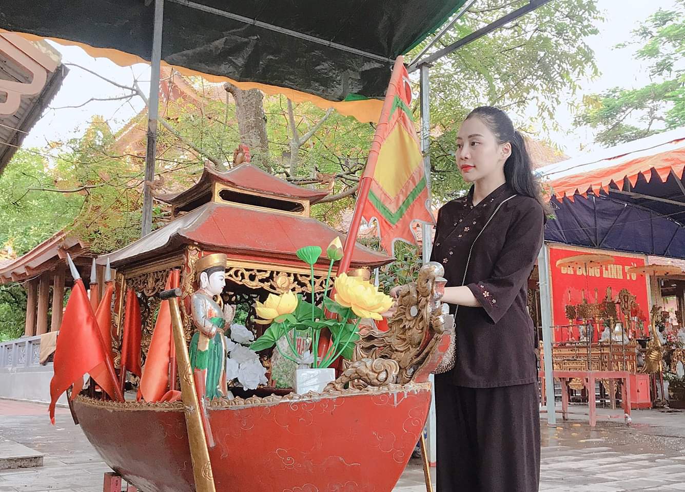 Bộ Phật tử nữ  - Mẫu  Vạt chéo thắt eo