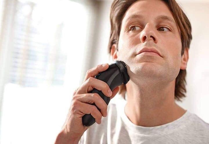 MÁY CẠO RÂU KHÔ PHILIPS S1300/04