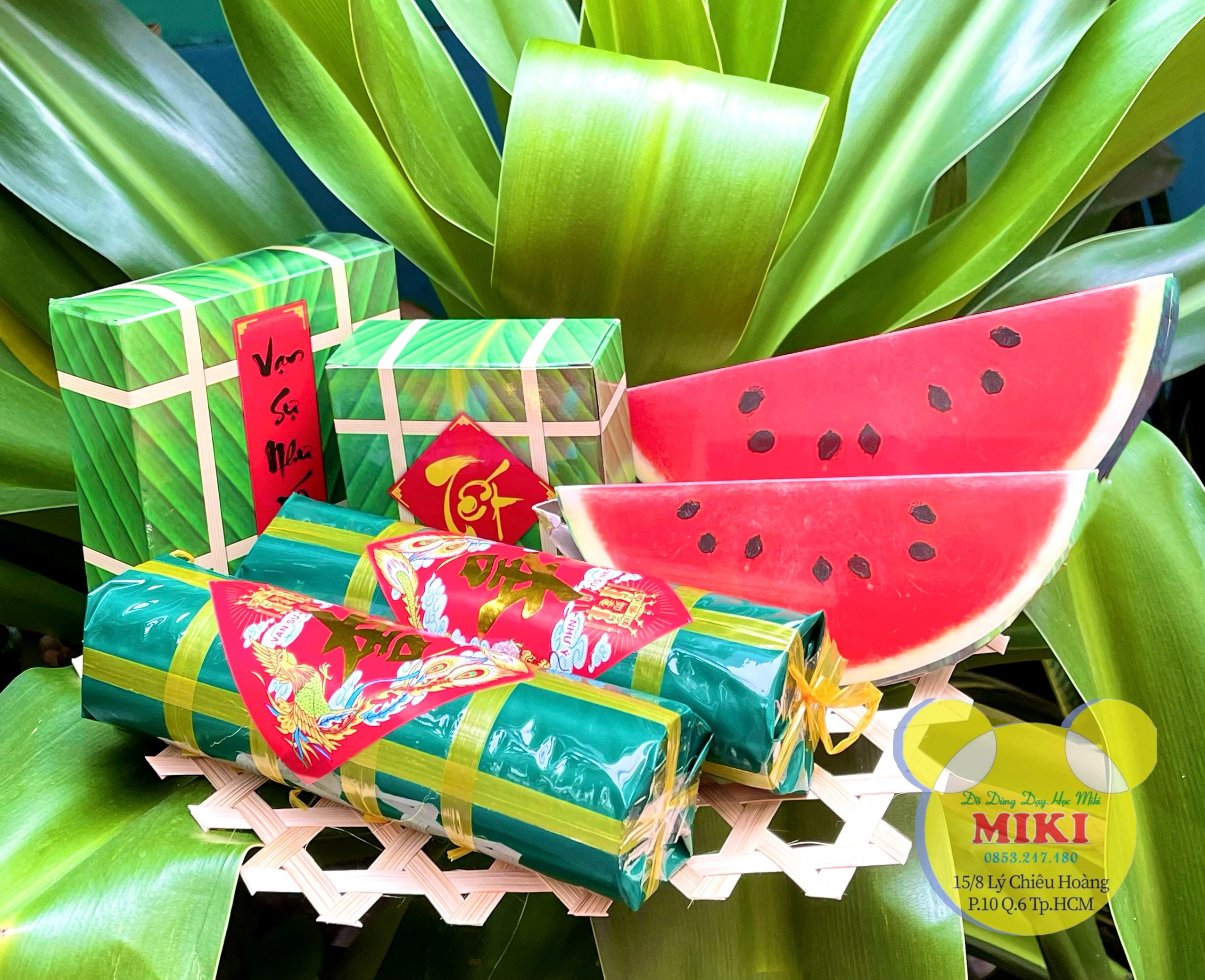 COMBO 6 MÓN ( 2 BÁNH CHƯNG, 2 BÁNH TÉT, 2 DƯA HẤU ) TRANG TRÍ TẾT