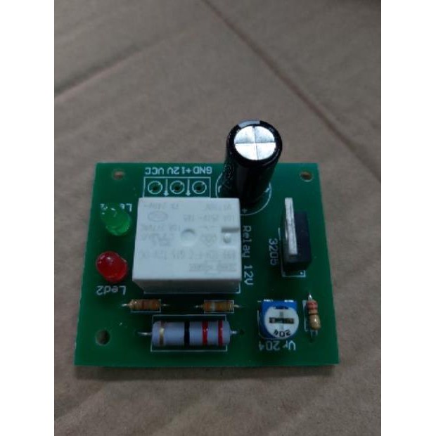 Hot!!! Mạch sạc bình acquy tự ngắt 12v