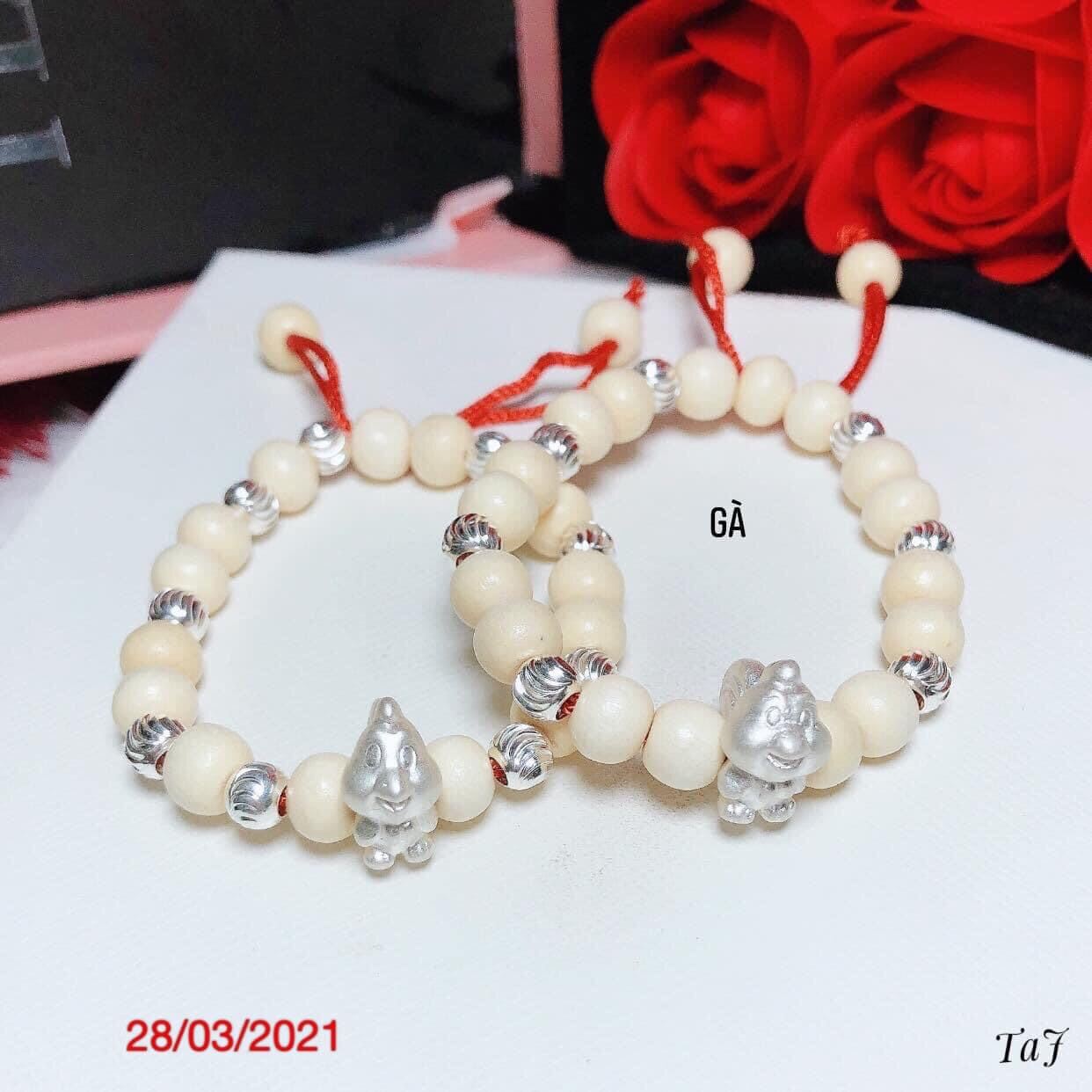 Vòng dâu chuẩn mix charm 12 con giáp bạc ta nguyên chất