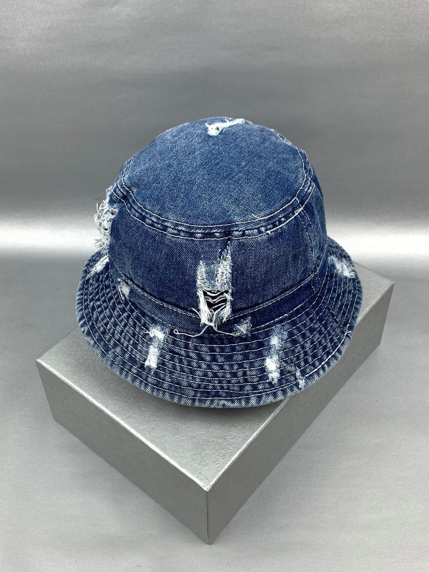 Nón Tai Bèo Jeans Rách Tưa Trơn Bụi Bặm