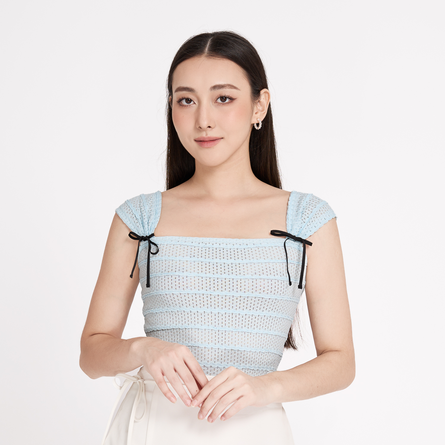 Áo ôm ren thun phối nơ ruy băng Maybi