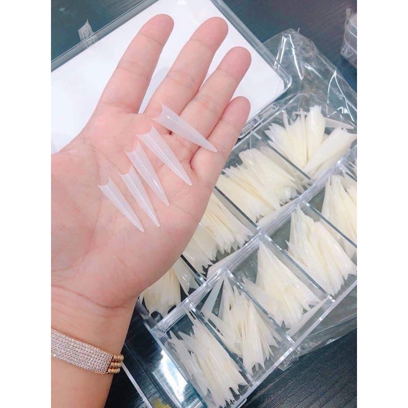 Hộp móng tip nhọn
