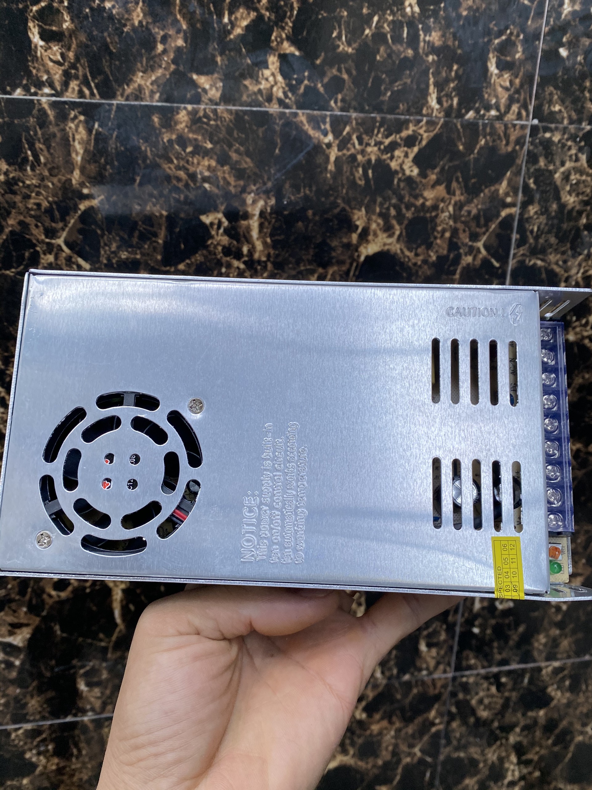 Nguồn tổ ong 15V 30A hàng chất lượng cao cung cấp