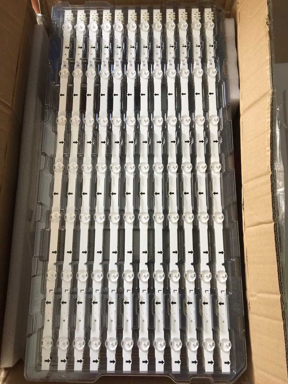 LED TIVI SAMSUNG 32H/ H 4100
