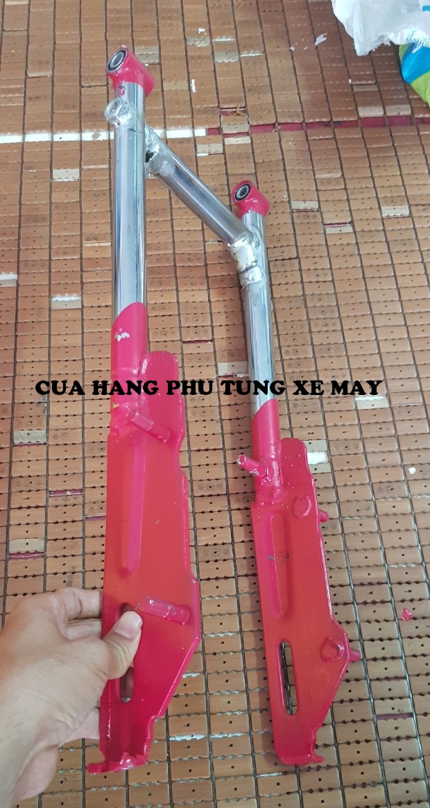 Gấp ty phuộc gắn Dream, Wave, Cub gắn được 2 cặp phuộc để chở hàng bền bỉ, chắc chắn