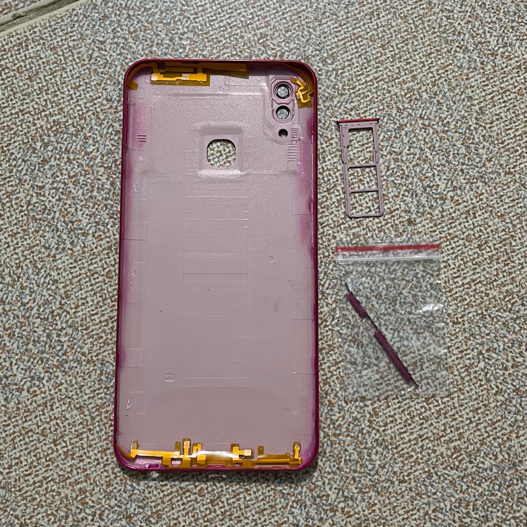 lưng vỏ vivo Y91 (kèm khay sim)