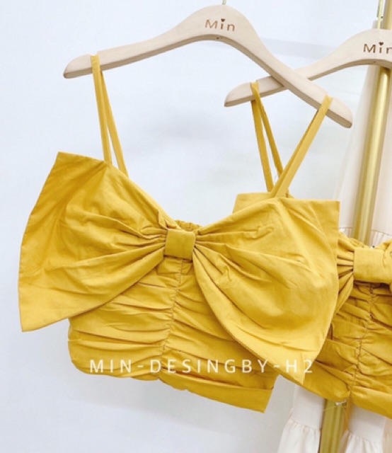 Set áo crop nơ hai dây chân váy maxi