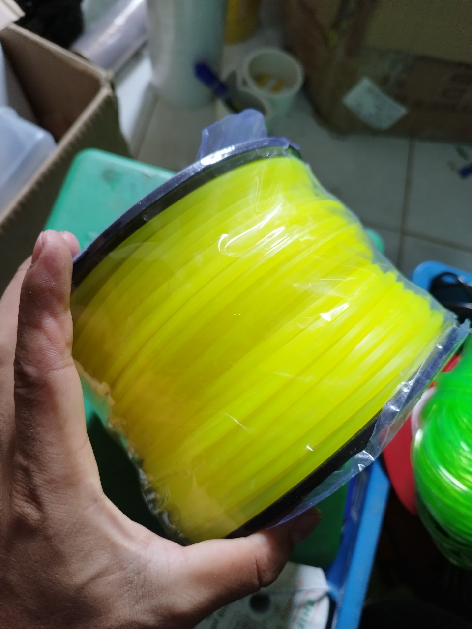 Cuộn cước vuông siêu bén cỏ 3.5 ly nặng 1.5kg loại xịn dùng cho máy cắt cỏ