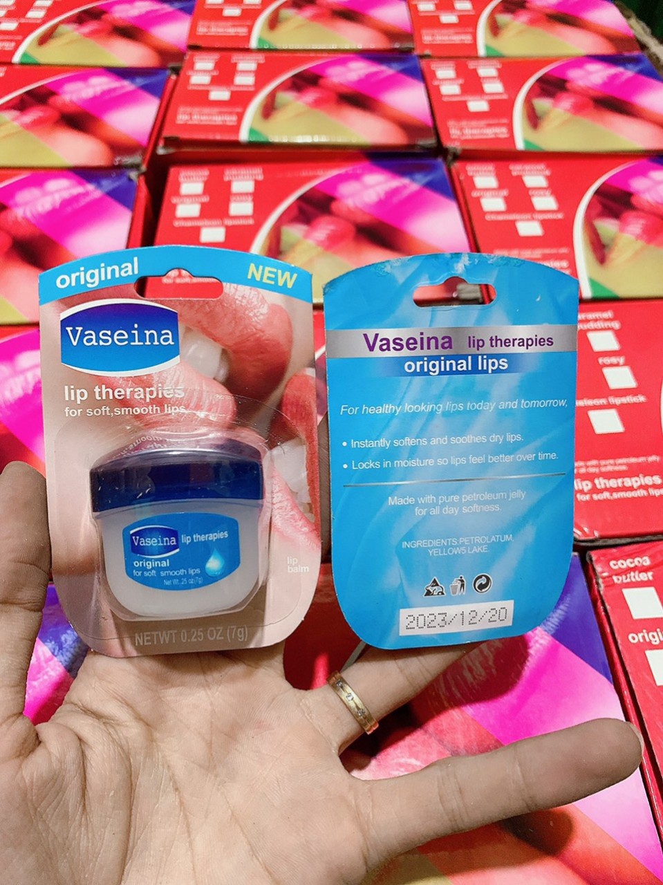 [HCM]Son Dưỡng Môi Vaseine 7g