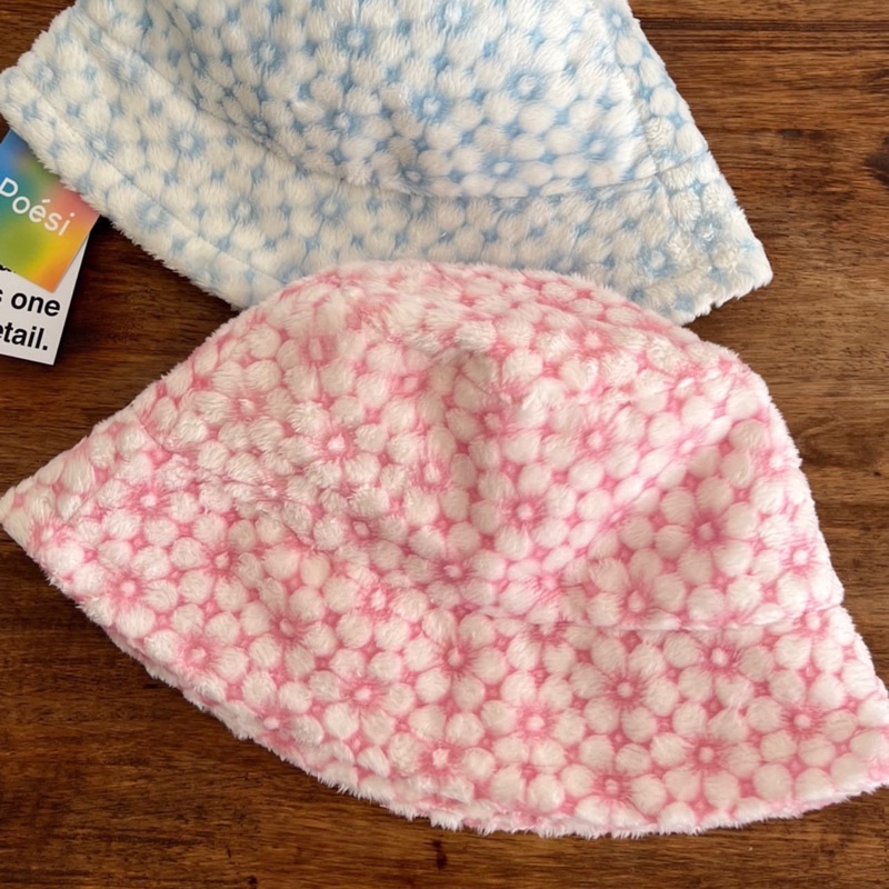 Nón lông bông hoa Poési Nón Bucket Hat