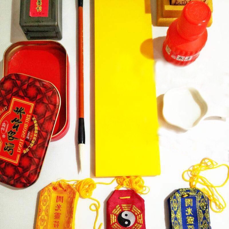Bộ Thư pháp dụng phẩm bao gồm 11 món