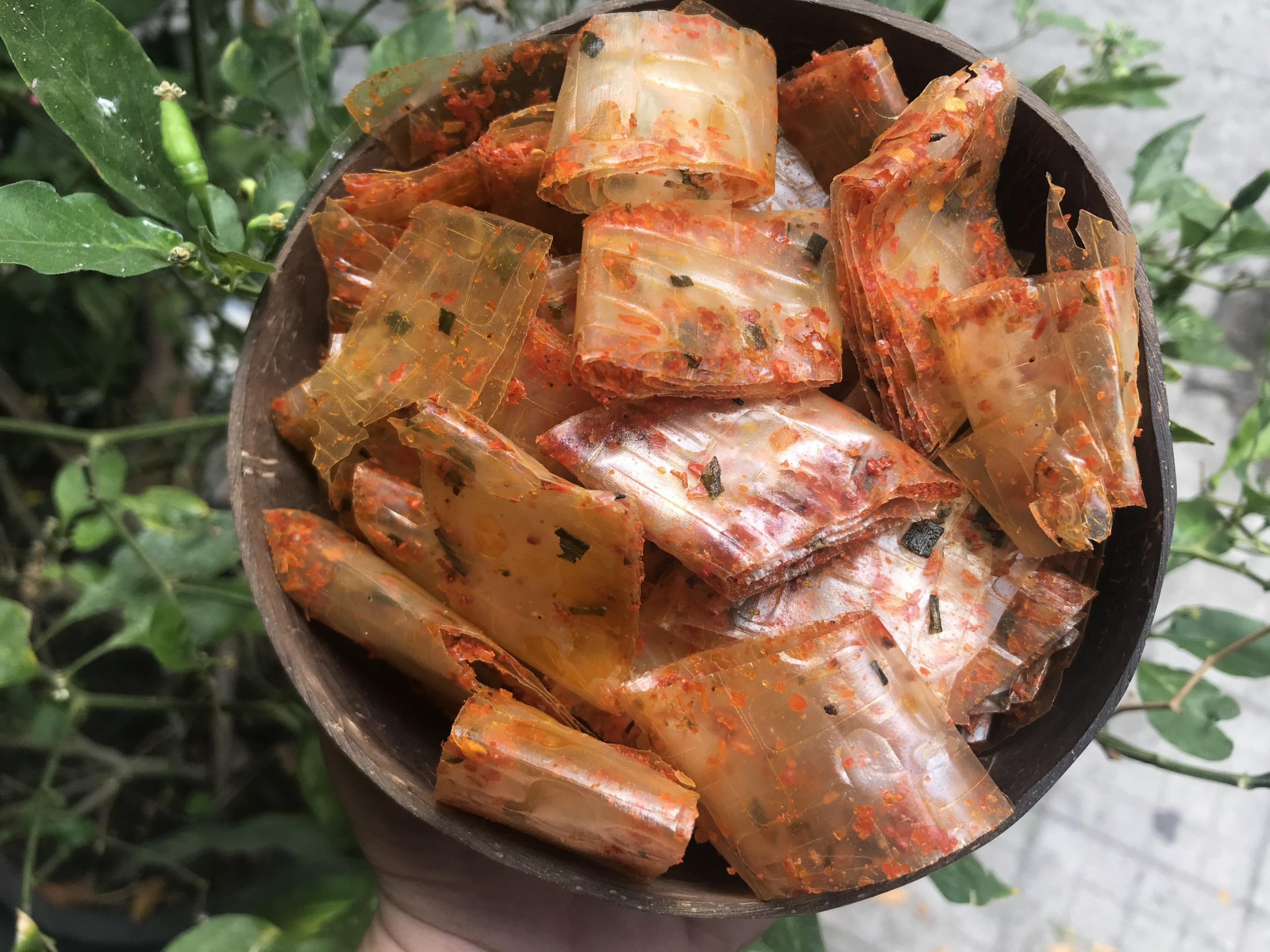 100gr Bánh tráng cuộn tôm dẹp Long An