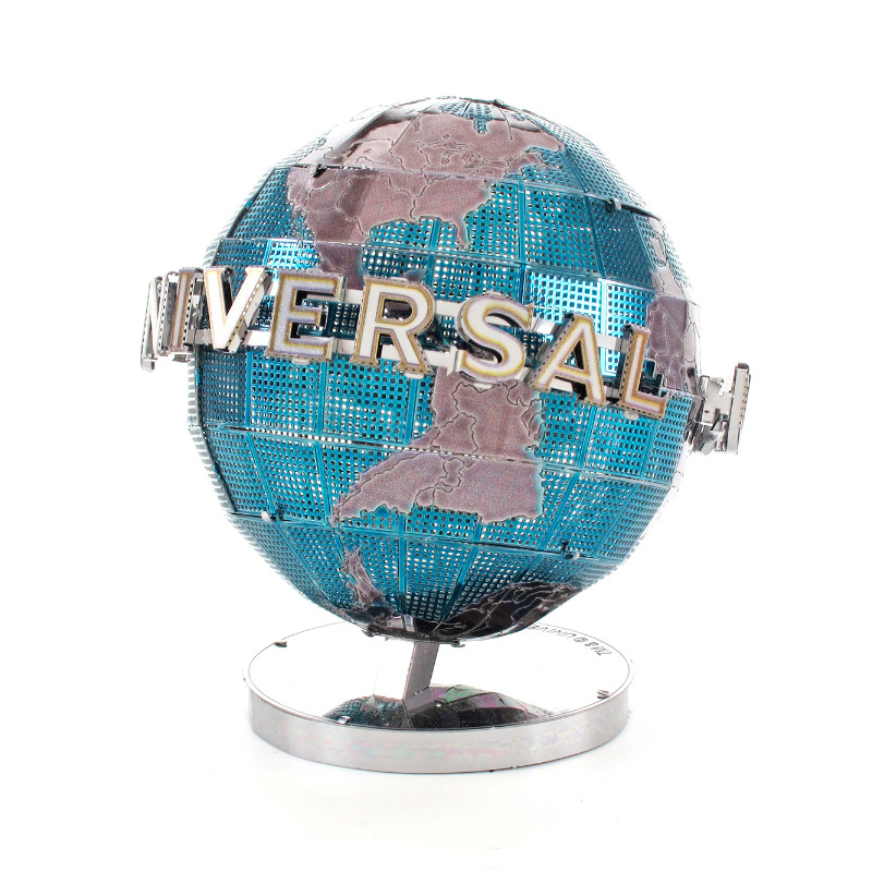 mô hình kim loại 3d, Universal đồ chơi xếp hình