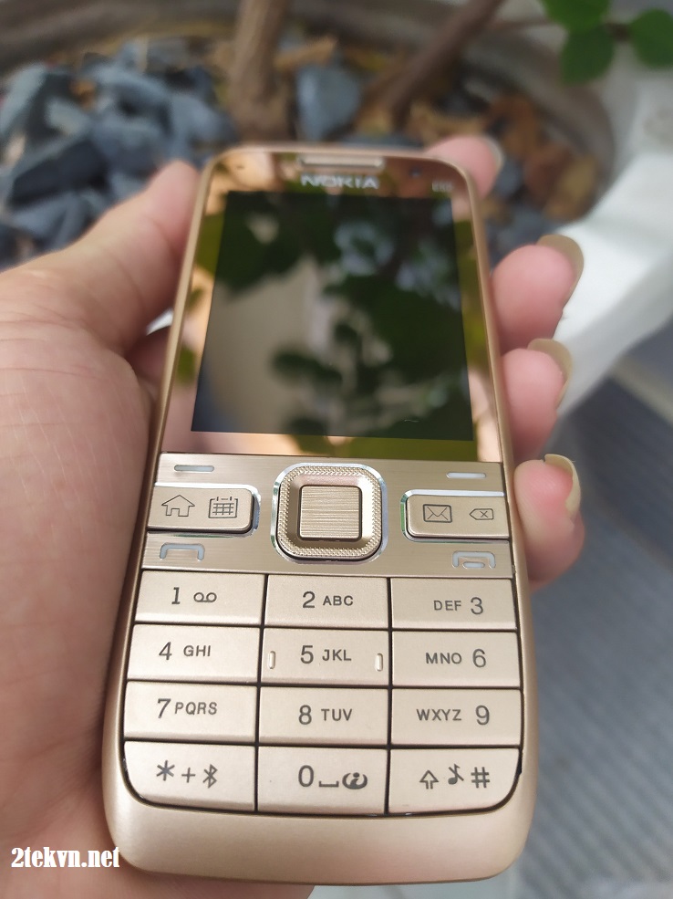 Điện thoại Nokia E51