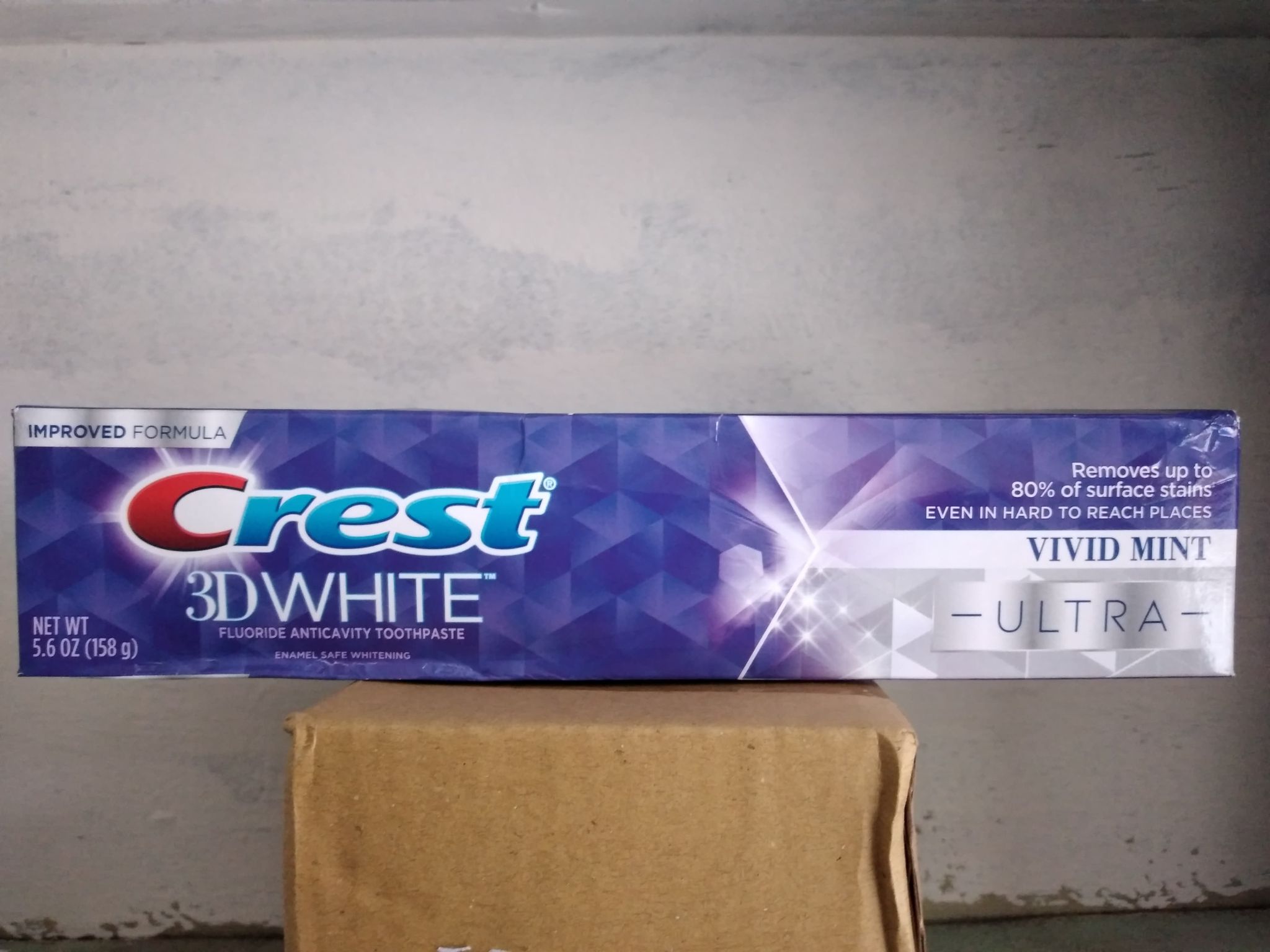 [HCM]Kem đánh răng Crest 3D White Ultra