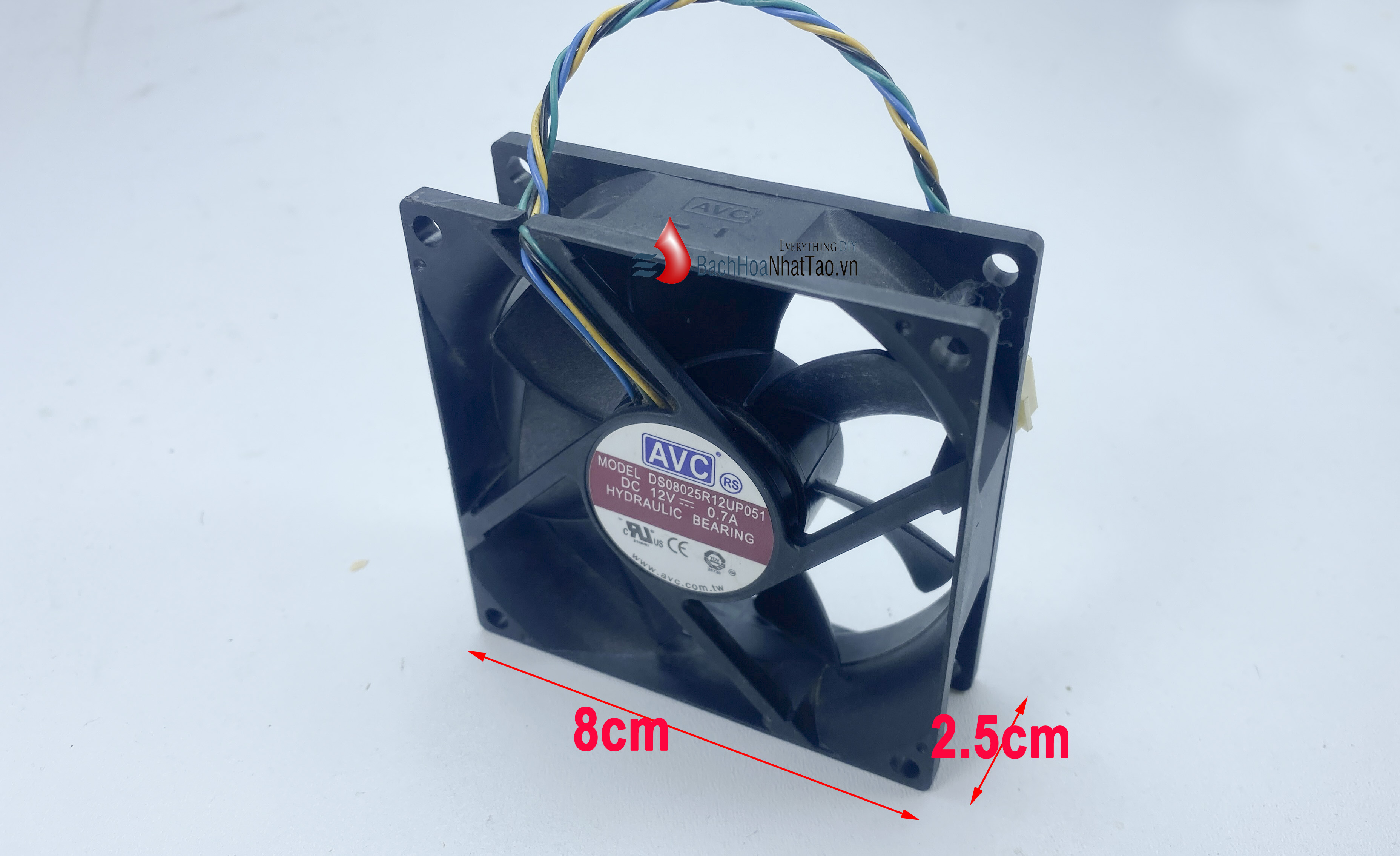 Quạt AVC 12v-0.7a 8cm vuông 4 dây