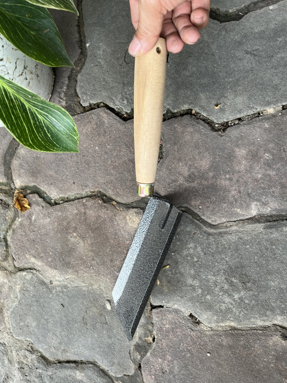 Xẻng xúc đất làm vườn-Thép sơn tĩnh điện cán gỗ