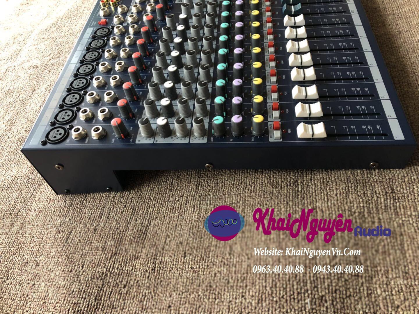 Bàn mixer Soundcraft EFX8