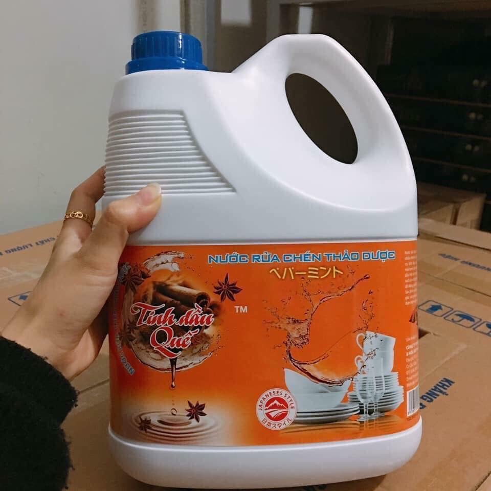 Nước rửa bát tinh dầu quế
