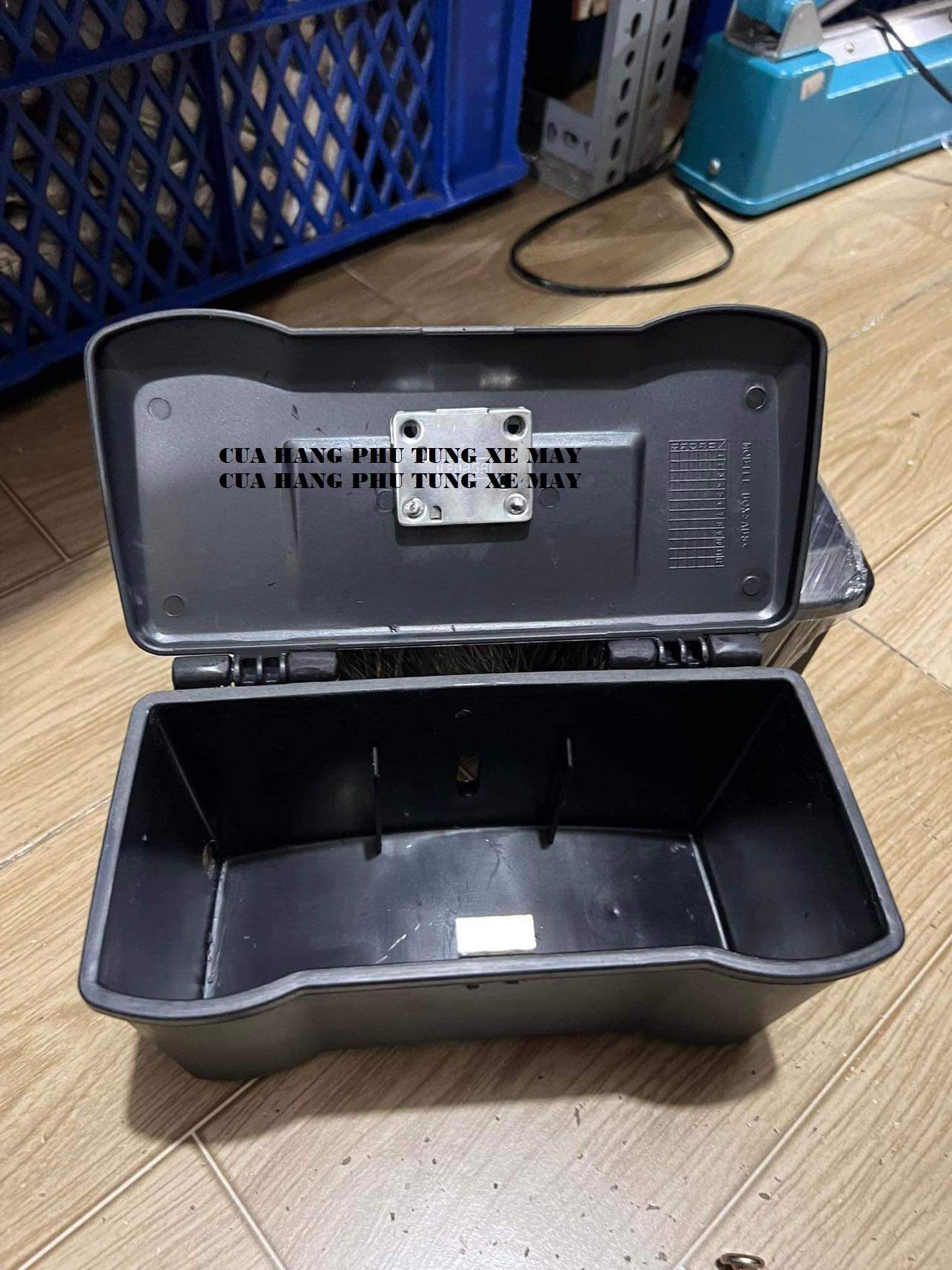 Thùng giữa để đồ xe Winner 150, Winner X, Winner V3