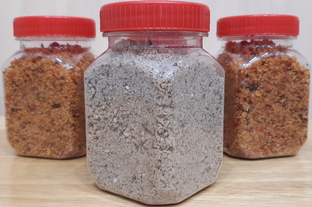 MUỐI TIÊU - MUỐI ỚT nhà làm - thơm ngon ( hủ 100gr)