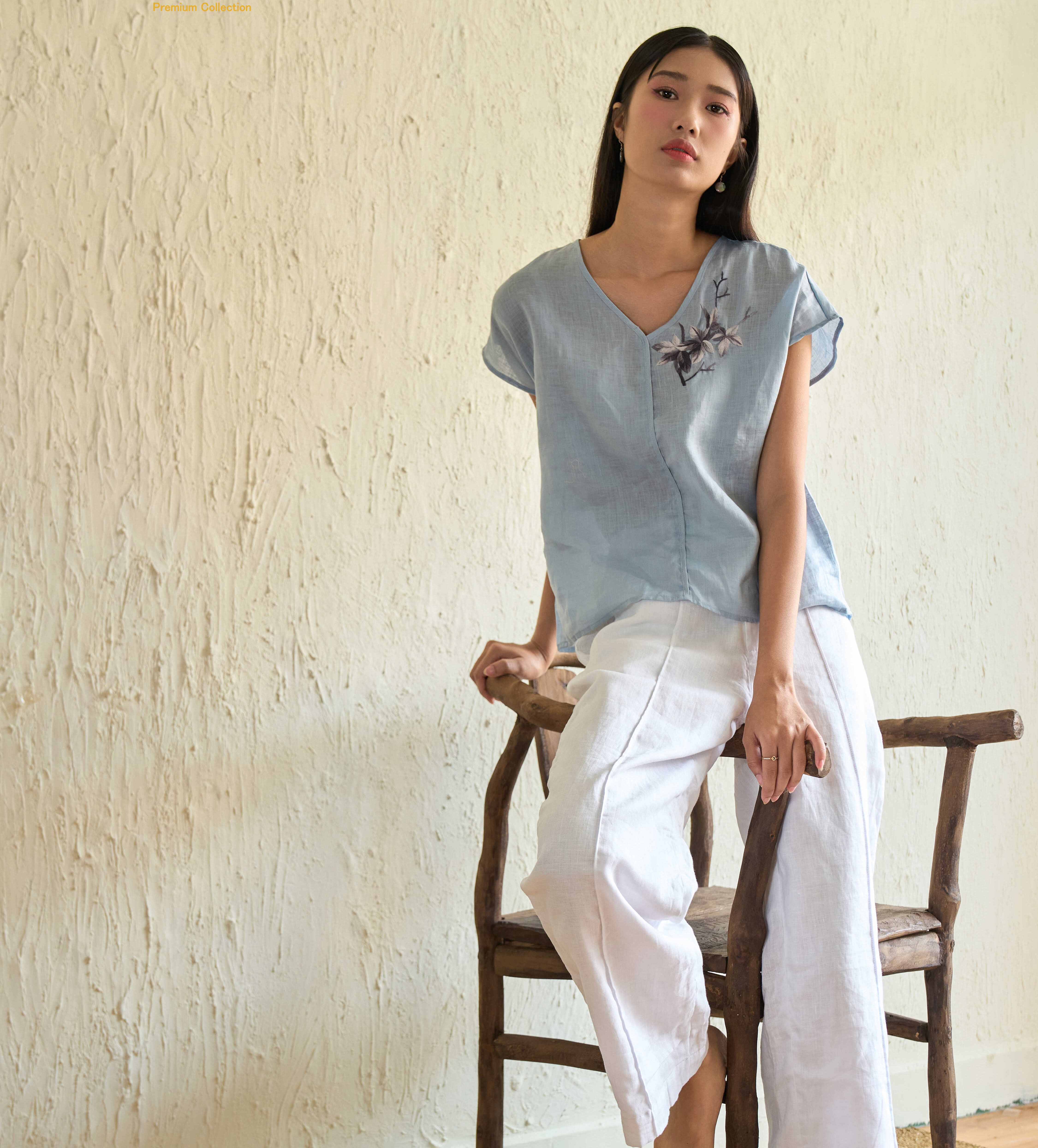 Áo top linen vai đỗ thêu tay CARA- MaxMessi