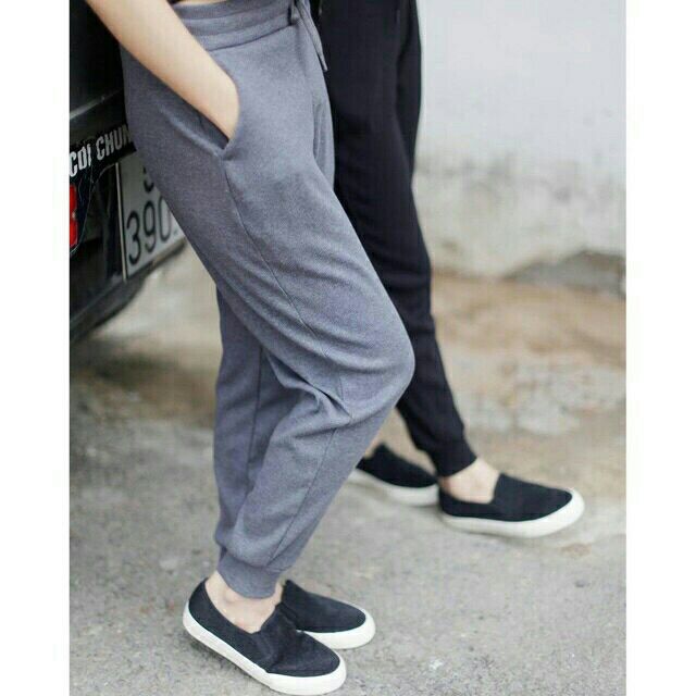 Quần jogger nỉ nữ