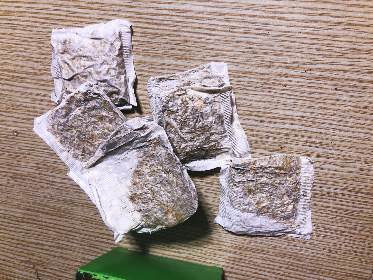 Trà túi lọc chùm ngây moringa ( 1 hộp 20 túi )