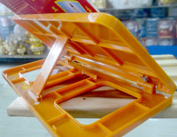 [HCM]Kệ tụng kinh đọc sách để bàn