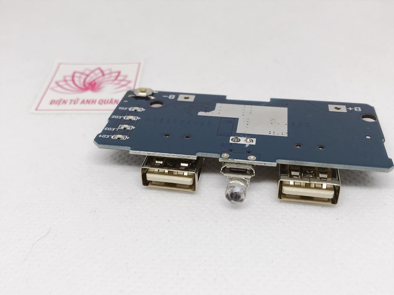 Bộ sạc pin Lithium kết nối USB 18650.