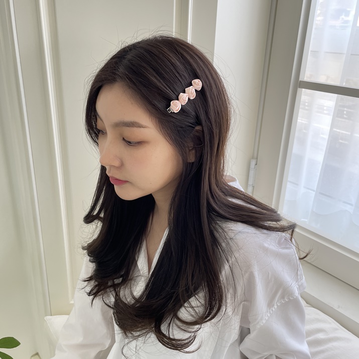 Kẹp tóc mái hoa hồng chất lụa Modleaf Mini rose pin Hàn Quốc ạ