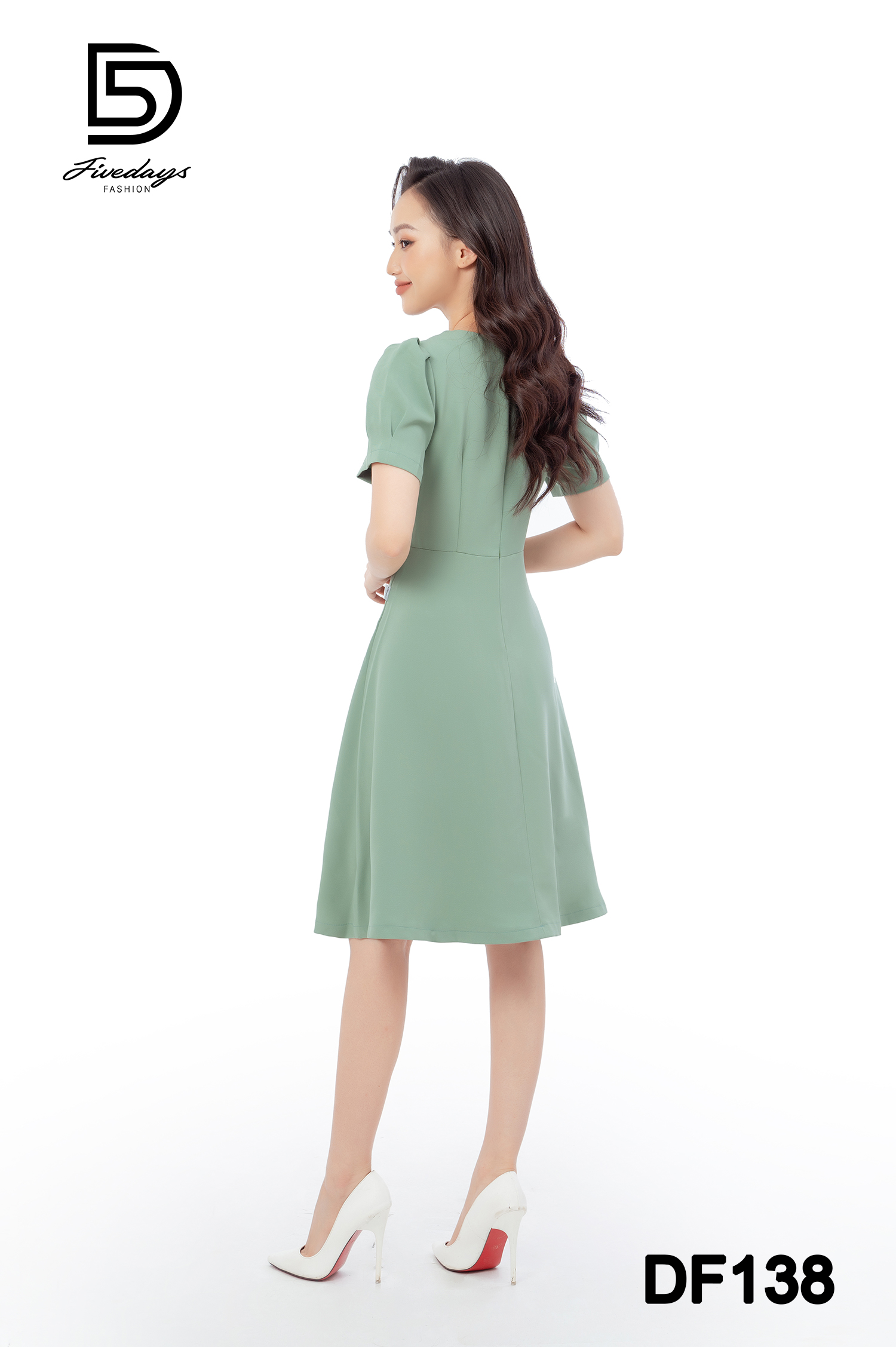 Đầm xoè cổ xếp ly FIVEDAYS