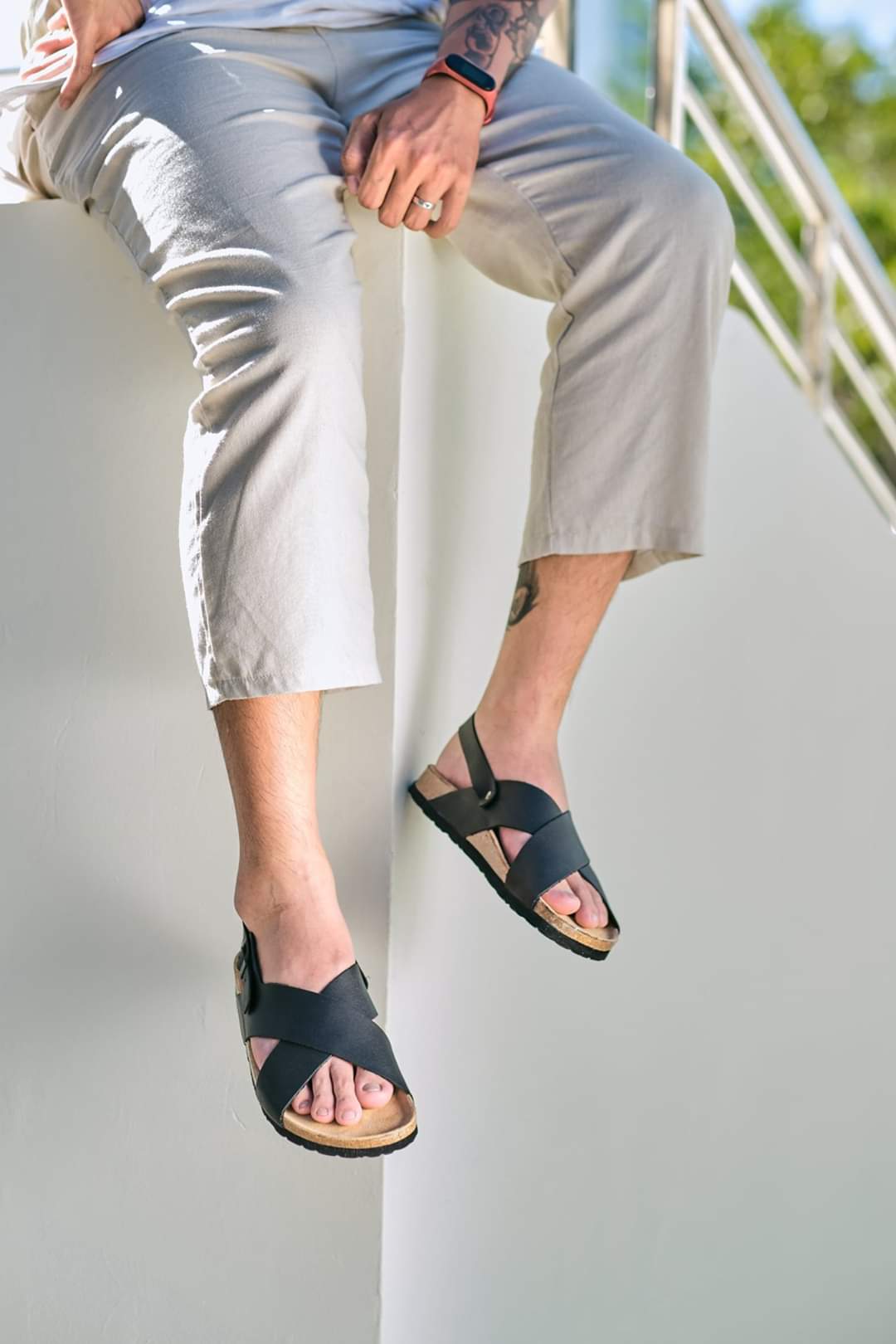 Giày Sandal đế trấu Unisex quai chéo da pu đen